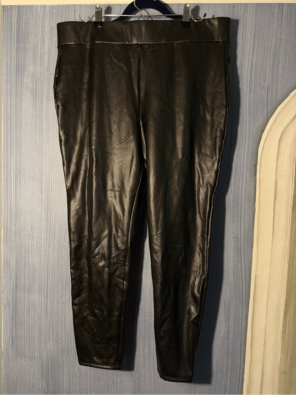 LOFT Faux Leather Leggings Black Size XL Like New